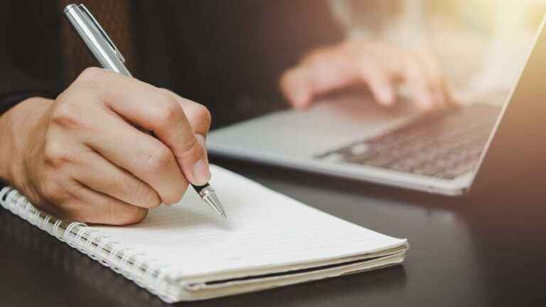 Intertextualidade Exercícios PDF: Treine sua habilidade de identificação de referências literárias