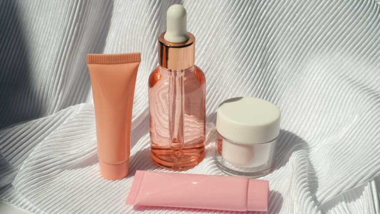 Skincare no verão: quais os cuidados essenciais com a pele