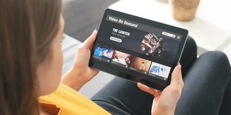 Como assistir TV paga online usando apenas a internet